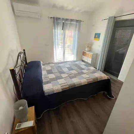 Spacious House 3 * Barreiro (Setubal)